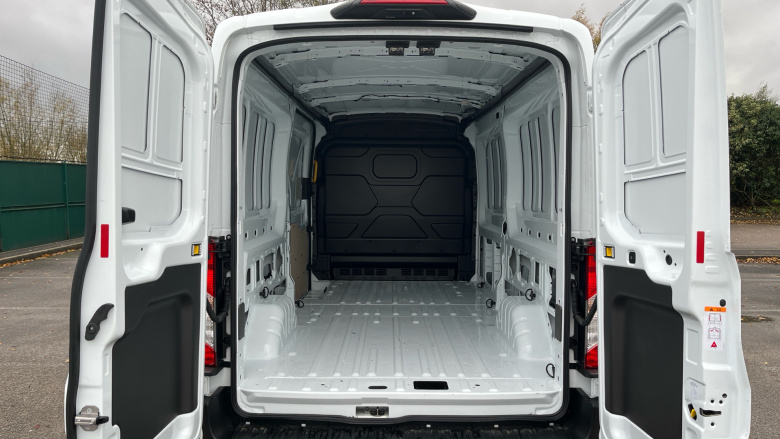 Ford Transit E-350 L3 Rwd 135kW 68kWh H2 Leader Van Auto